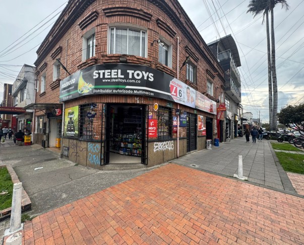 STEEL TOYS